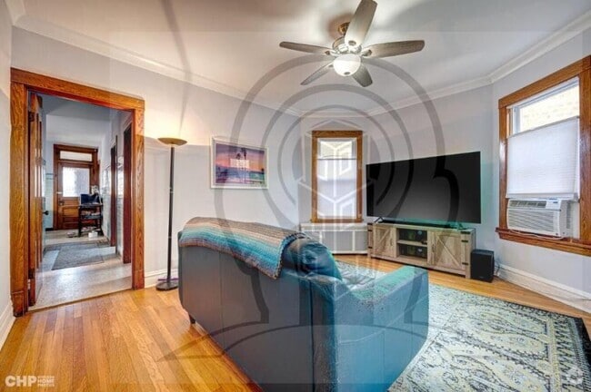 Building Photo - 3 bedroom in CHICAGO IL 60618 Unit 2 Rental