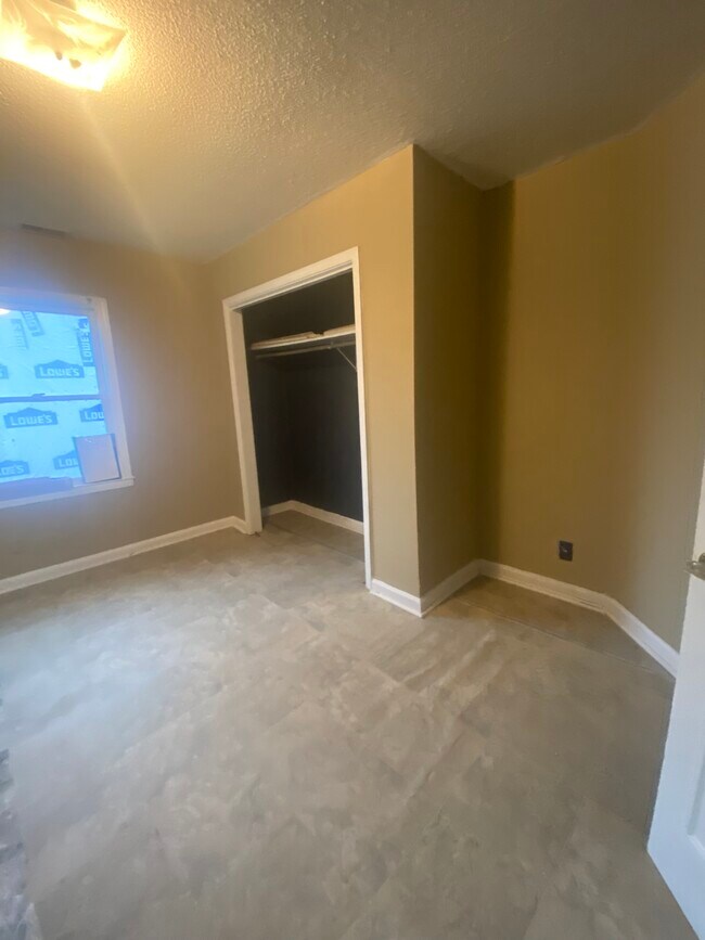 Photo - 113 Woodlawn Ave