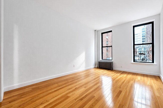 Photo - 401 E 68th St Unidad 5E