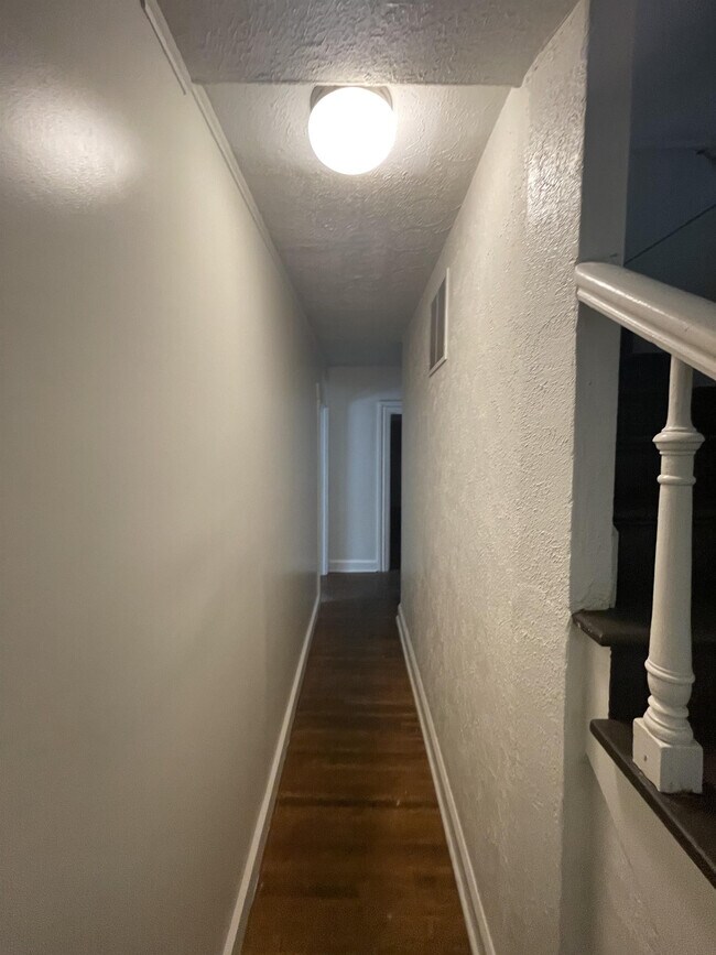 Photo - 416 S Mitchell St