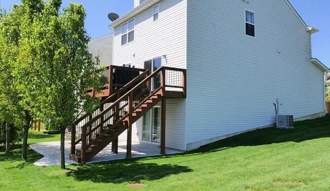 Photo - 126 Shire Dr