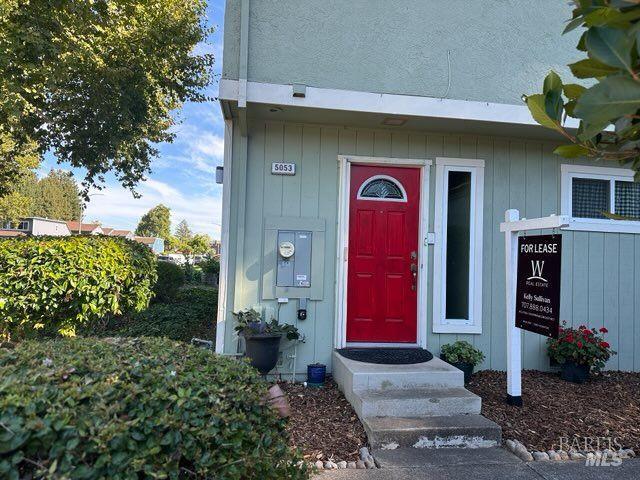 5053 Country Club Dr