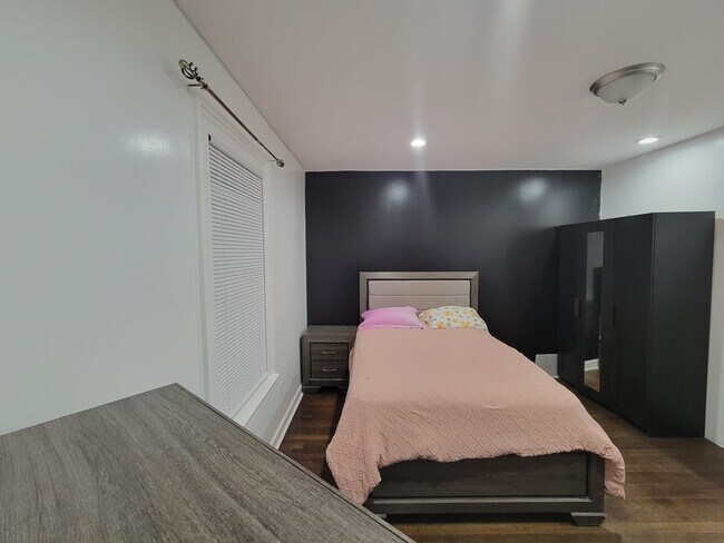 Photo - 276 Seaview Ave