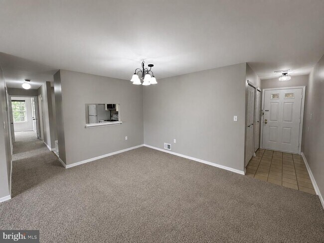 Photo - 17 Barberry Ct