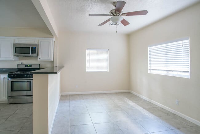 1846 Henry Cir SW