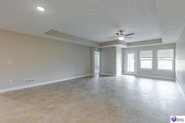 Photo - 307 Breckinridge Cir