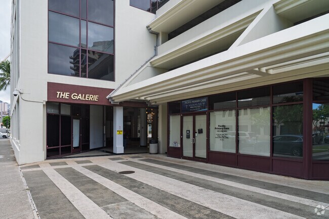 Photo - Imperial Plaza