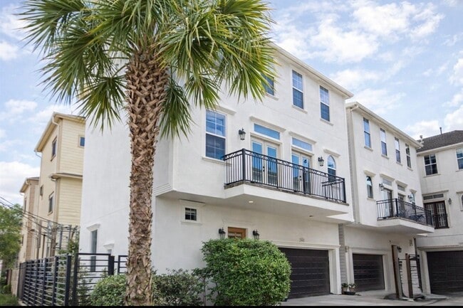 Building Photo - 5711 Kiam St