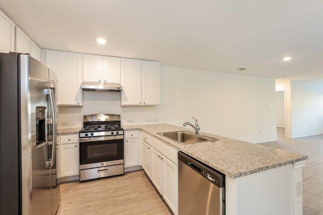 Photo - 419 Filibusters Trail