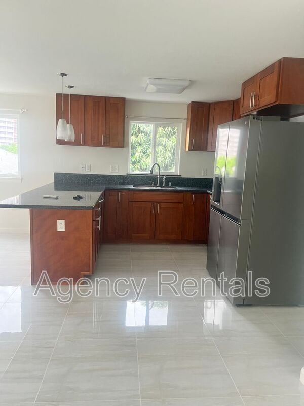 Photo - 948 Spencer St Unit A