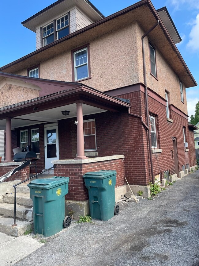 Photo - 1355 Norton St