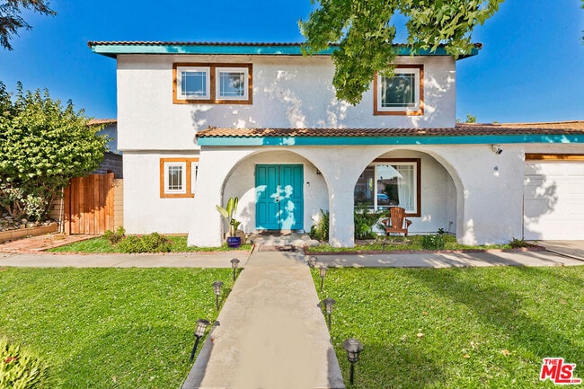 Photo - 628 Royalview St