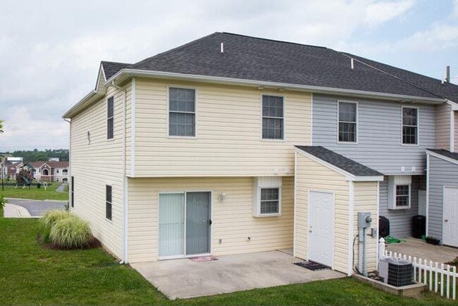 Photo - Spacious End Unit Towhouse in Desirable Liberty Square!