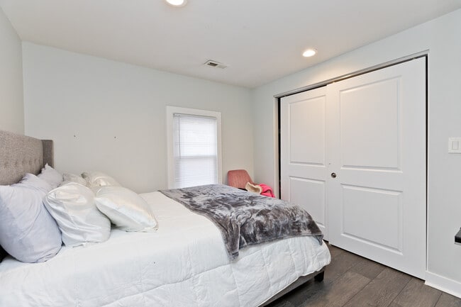 Photo - 1704 S Morgan St Unit 1R