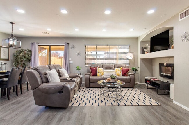 Photo - 1387 E 10th Pl Unidad SI ID1495038P