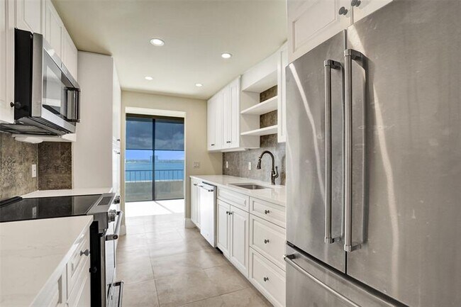 Photo - 5510 N Ocean Dr Unidad 15B