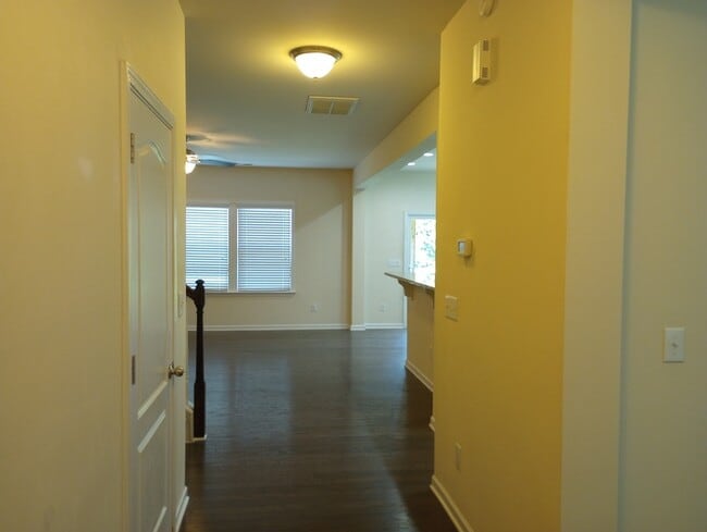 Photo - 48 Hatfield Wy