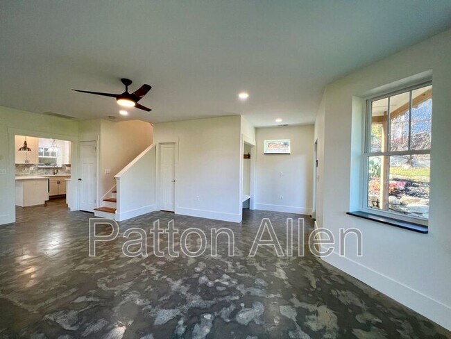 Photo - 21 Toxaway St