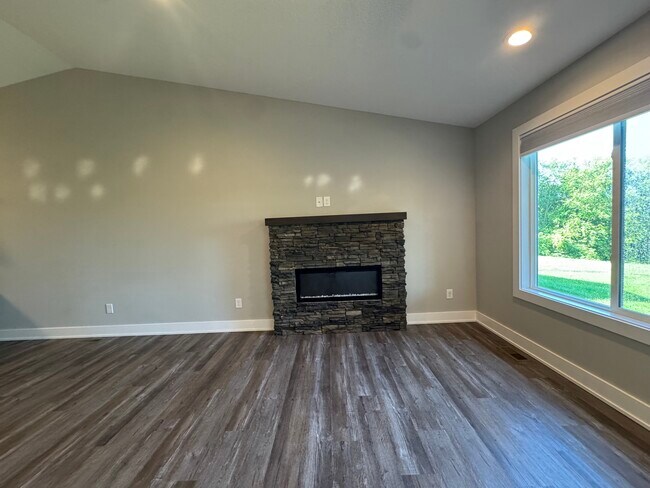 Photo - 103 N Oak Park Ave