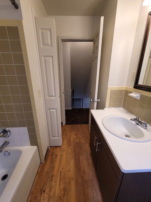 Photo - 332 Sheraton Dr NW