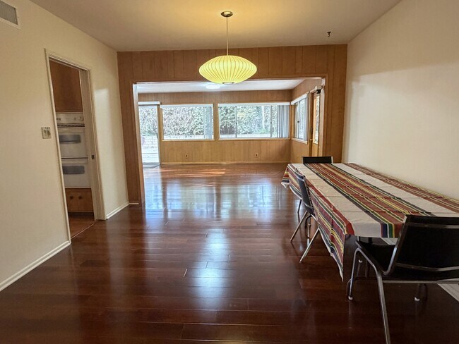 108 Barret Rd