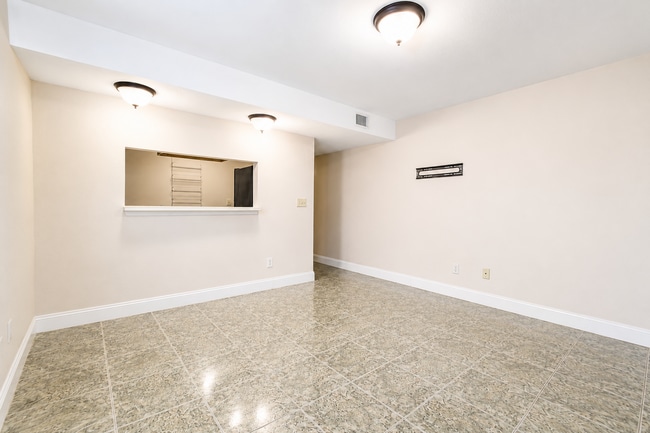 Photo - 7126 Waterside Dr Unit 7126 Waterside Dr