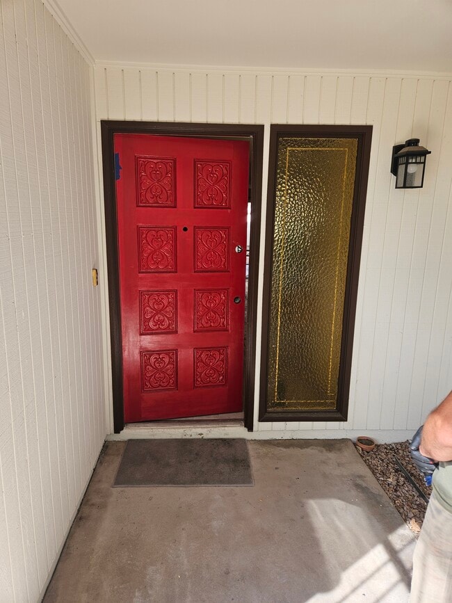 Photo - 920 W Solcito Ln