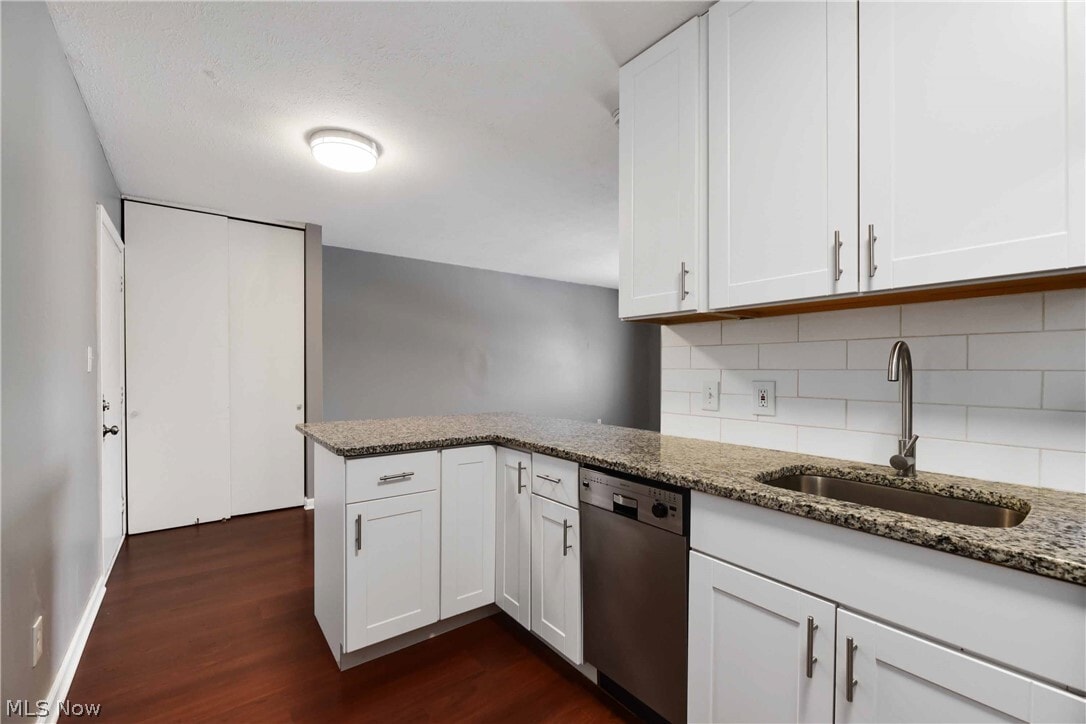 Photo - 25735 Lorain Rd Unidad 506