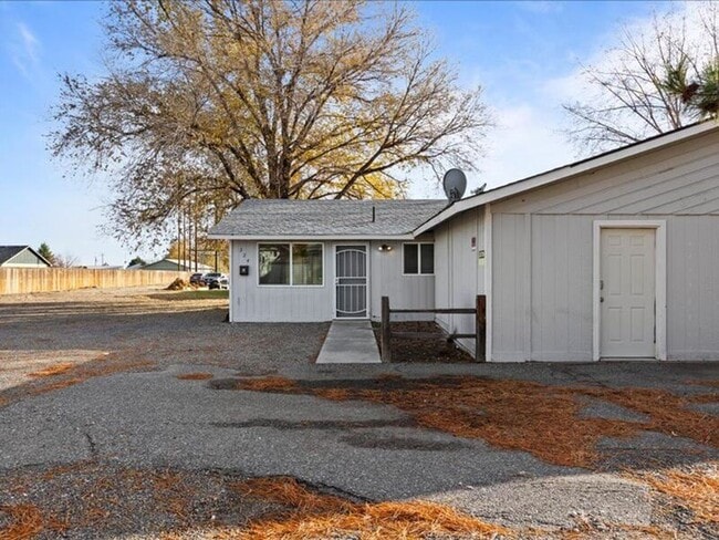 Building Photo - 224 W 21st Ave Unit #C Rental