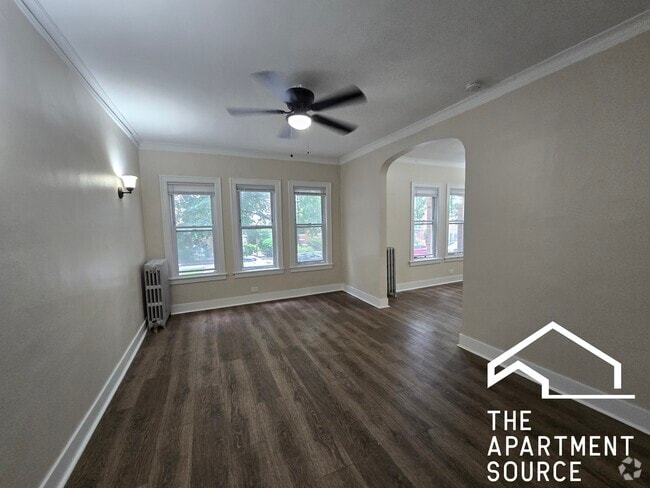 Building Photo - 4937 N Whipple St Unit 1W Rental