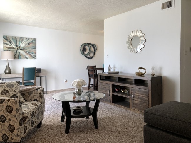 Open Floor Plans - Knoll Ridge Townhomes