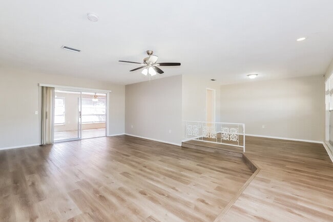 Photo - 144 Shelley Dr