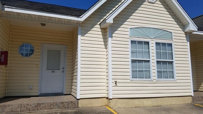 Photo - SOUTHWIND TOWNHOMES LLC Unit 19B