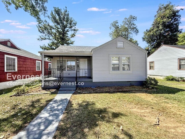 Building Photo - 831 4th Terrace W Rental