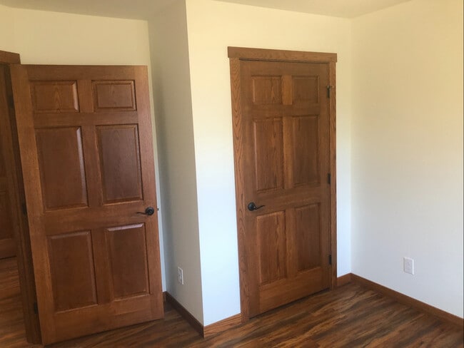 Photo - 1402 Maple Dr