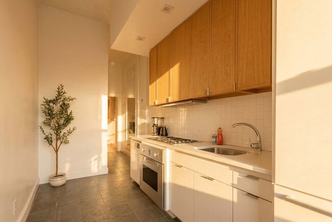 Photo - 3 E 9th St Unit SI ID1473046P