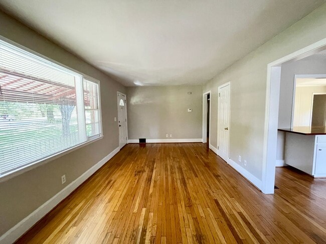 Photo - Rosewood