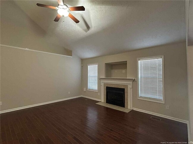 Photo - 5918 Lillytrotter Dr