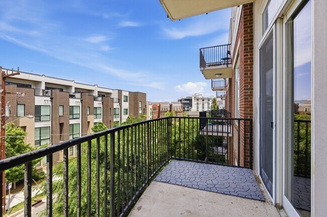 Photo - 205 31st Ave N Unit 205