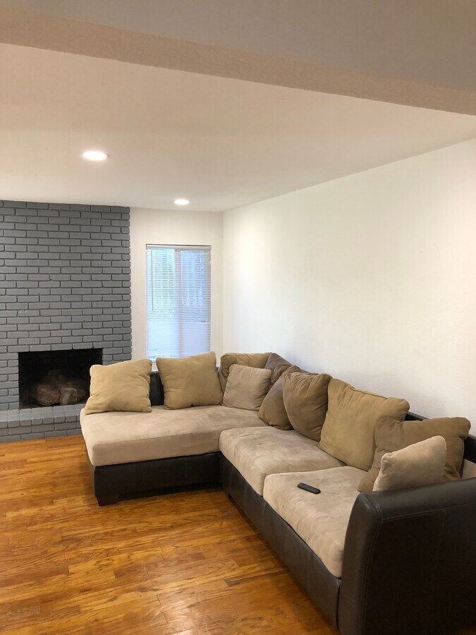 Photo - 948 Golden Leaf Way