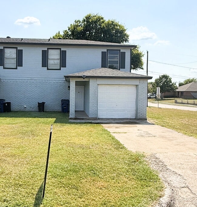 Photo - 1025 NW Summercrest Blvd Casa