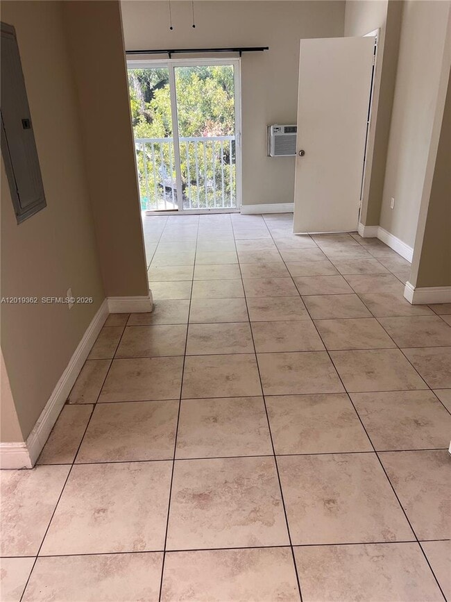 Photo - 441 NW 25th Ave Unidad 3