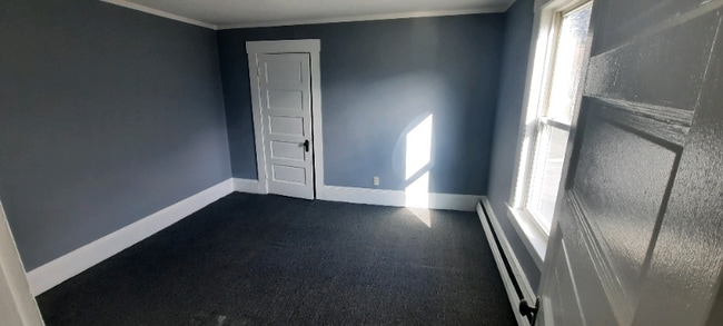 Building Photo - 6 Jefferson Rd Rental