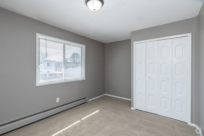 2BR, 1BA - 860SF - Second Bedroom