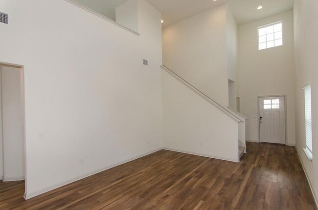 Photo - 409 Otto Ave