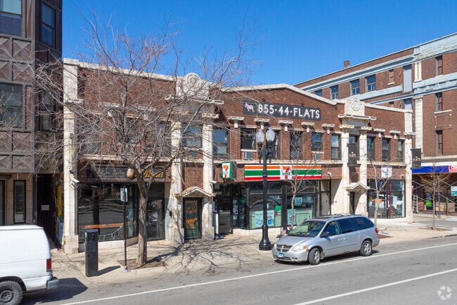 Photo - The Bachelor