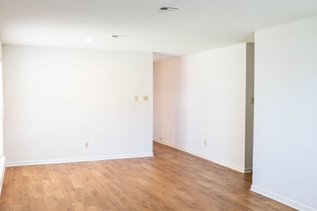 Photo - 6508-6510 Alford Unit 6508