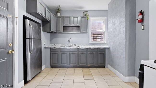 Photo - 126 N 14th St