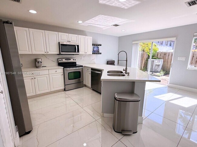 Photo - 11612 NW 51st Terrace