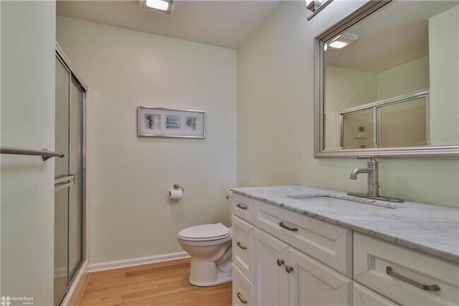 Photo - Beautiful 2 Bedroom Condo for Rent